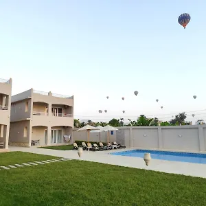 https://royal-nile-villas-nile-view-apartment-1.hotels-luxor-egypt.com
